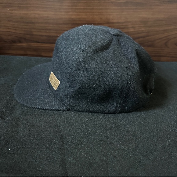 Volcom Wool Cap Hat Black With Leather - Picture 2 of 7